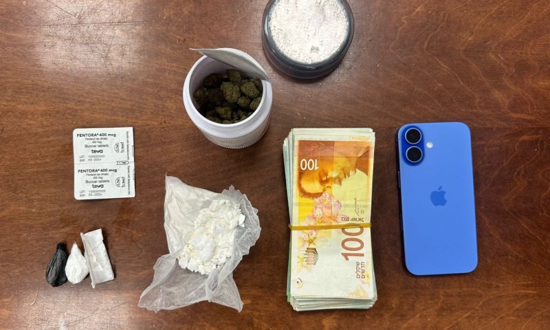 סמים קשים ועשרות אלפי שקלים נתפסו בדירה בראשון לציון