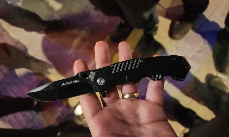 קטין מבת ים נתפס עם סכין במסיבה בתל אביב