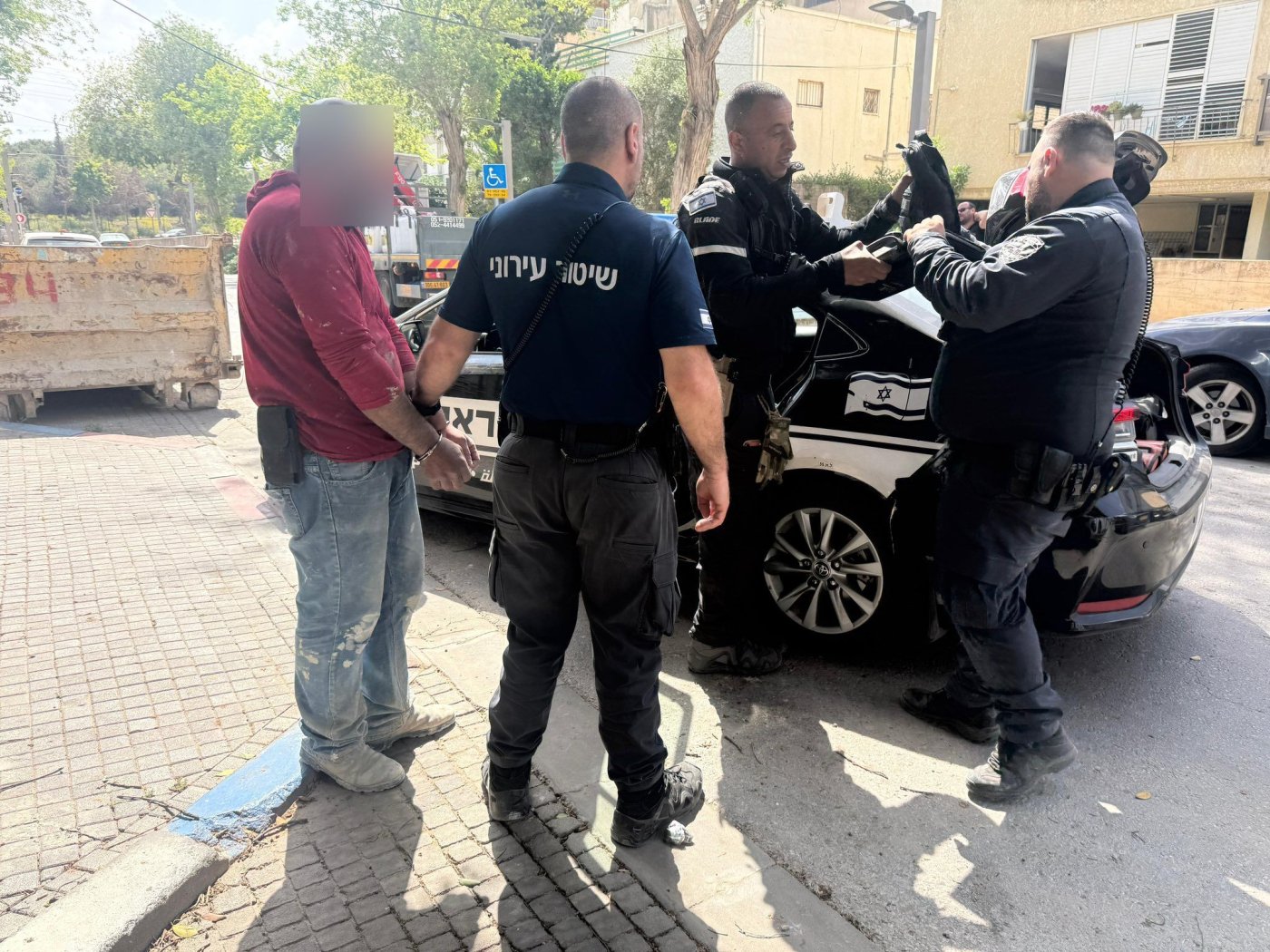 4 שב"חים נתפסו באתר בנייה בחולון