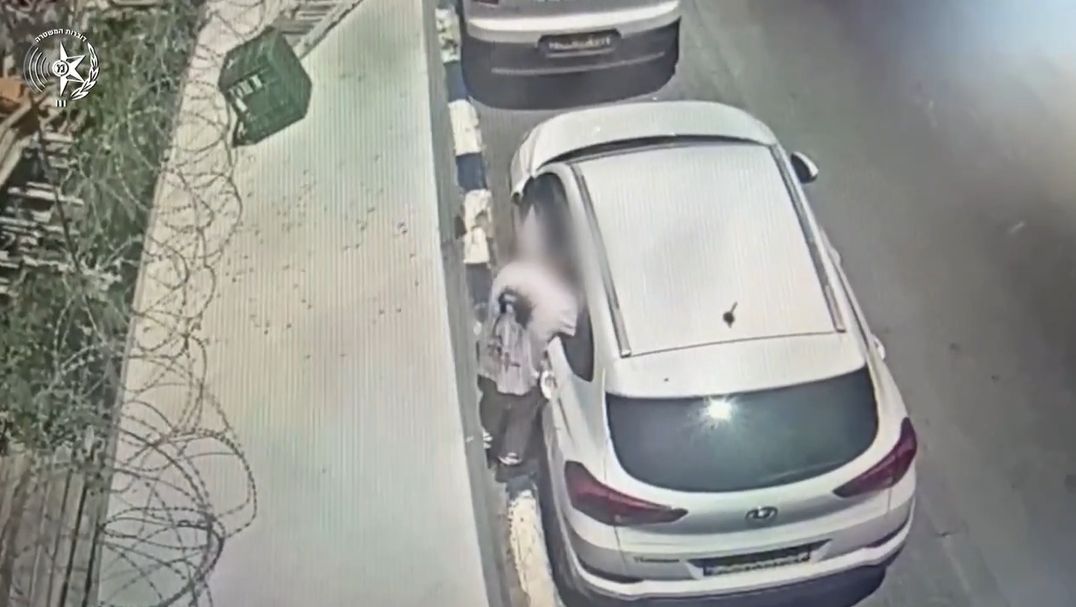 תושב בת ים חשוד בכ-7 התפרצויות לרכבים