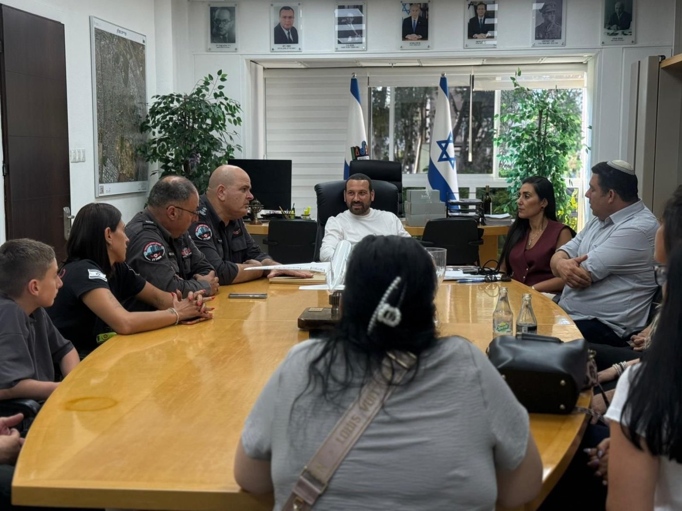 דוברות כבאות והצלה