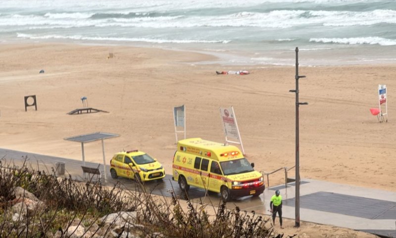 פצוע אנוש בתאונת גלישת עפיפונים בחוף ראשון לציון