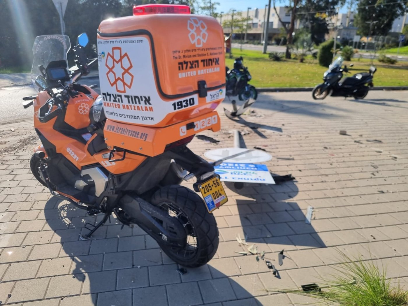 פצוע בתאונת אופנוע באזור התעשייה בחולון