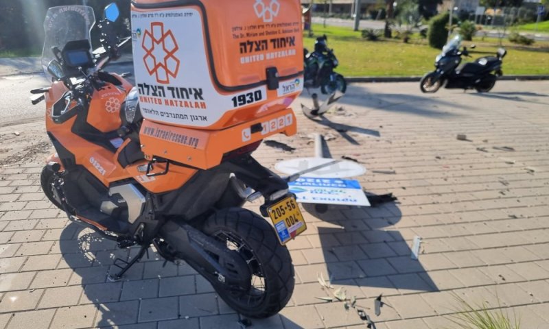 פצוע בתאונת אופנוע באזור התעשייה בחולון