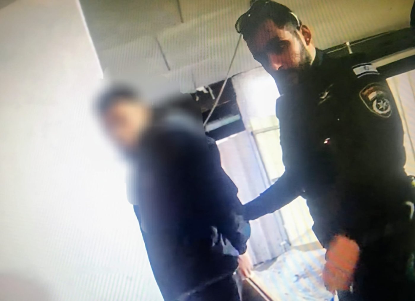 נעצרו בבת ים 3 שב"חים החשודים בפריצה לעסקים