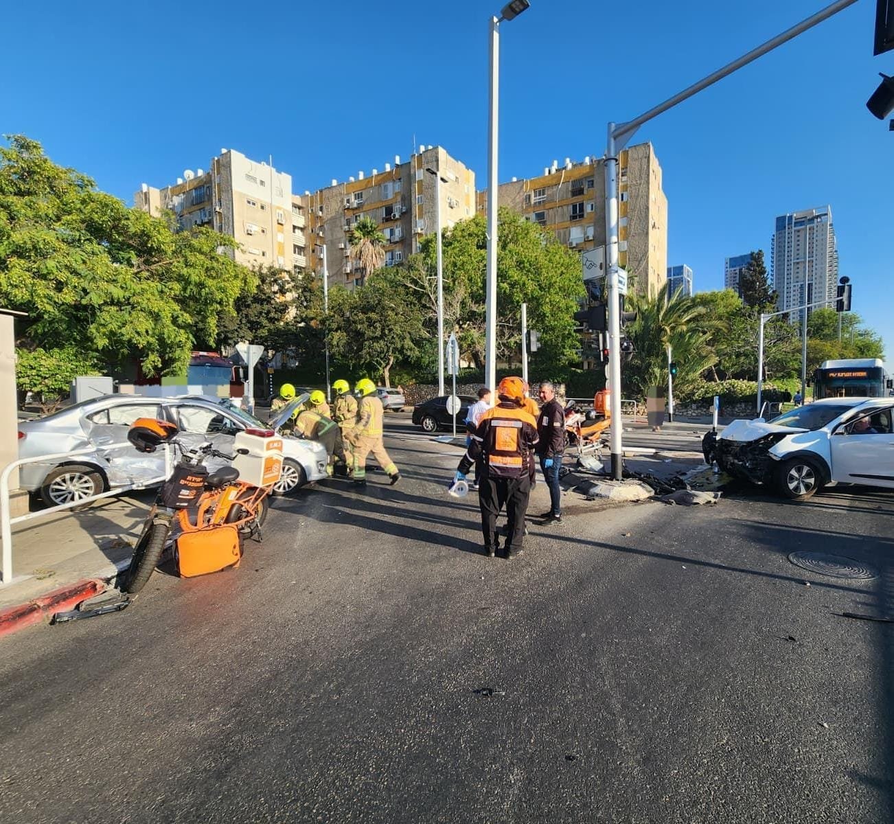 3 פצועים בתאונה בין שני כלי רכב בבת ים