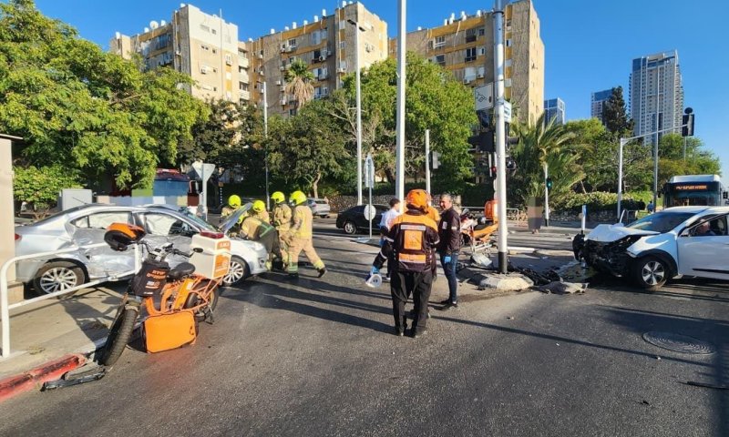 3 פצועים בתאונה בין שני כלי רכב בבת ים