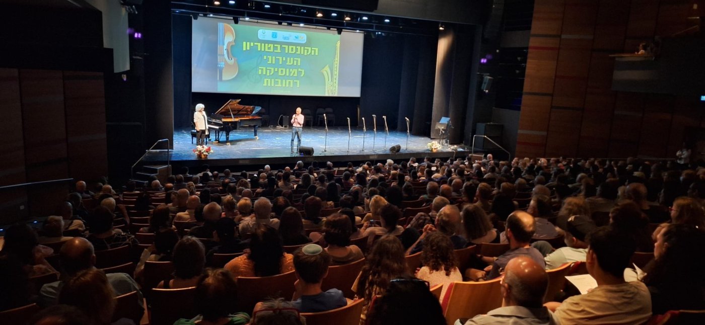 הפסנתרנים המבטיחים בעולם מגיעים לרחובות