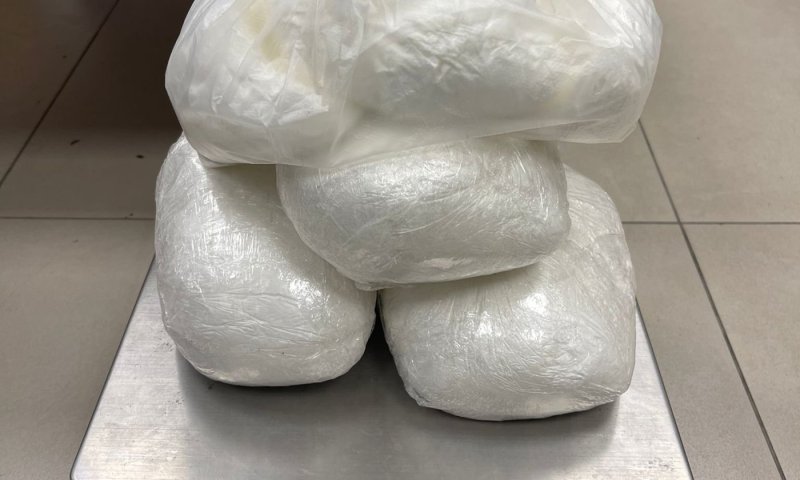 בלשי משטרת חולון עם תפיסת ענק של קוקאין. שניים נעצרו