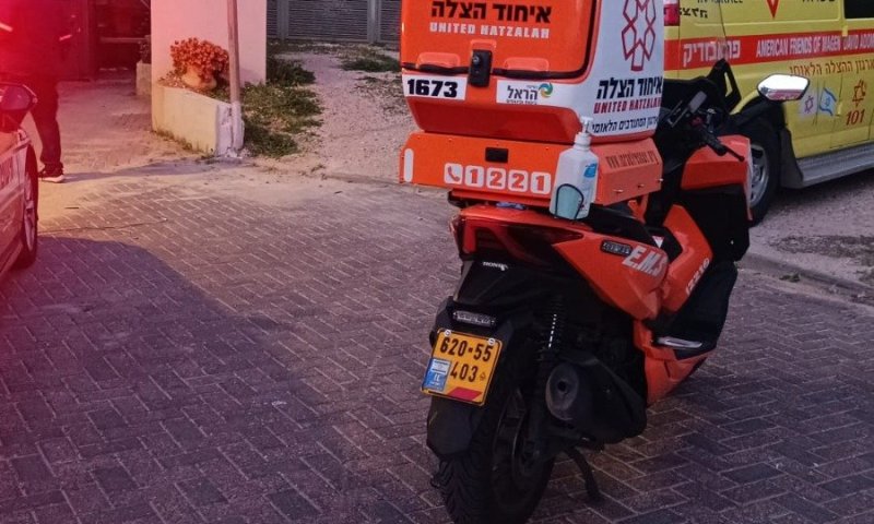 צעיר נפל מחלון בניין בחולון