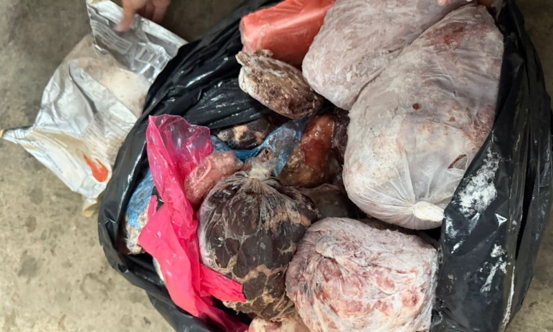 מאות קילוגרמים של בשר שאינו ראוי למאכל נתפסו בבת ים