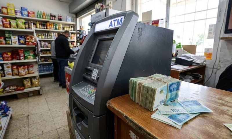 בעל עסק מראשון לציון חשוד כי העלים מיליונים באמצעות כספומט