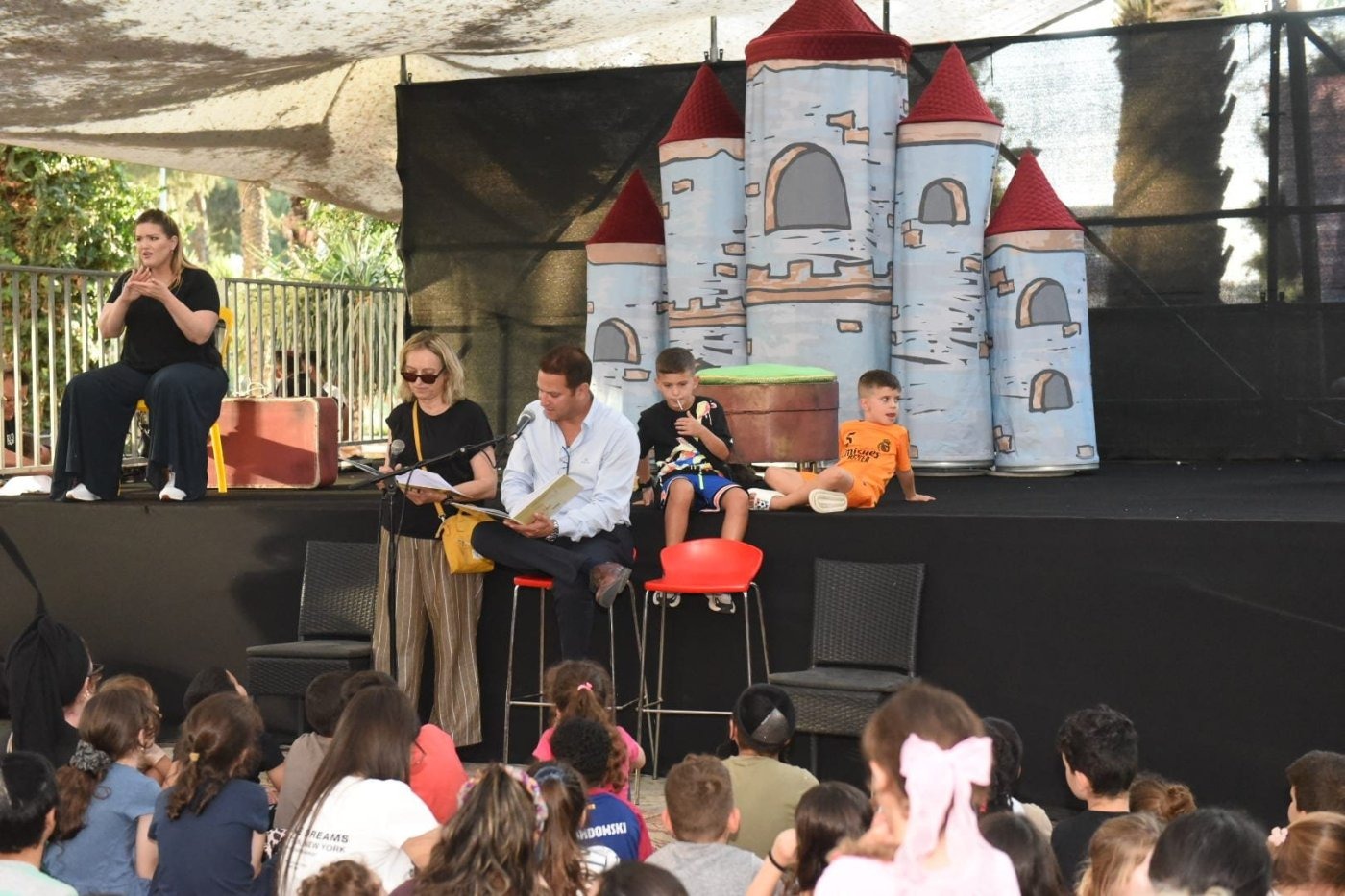 אבי קקון