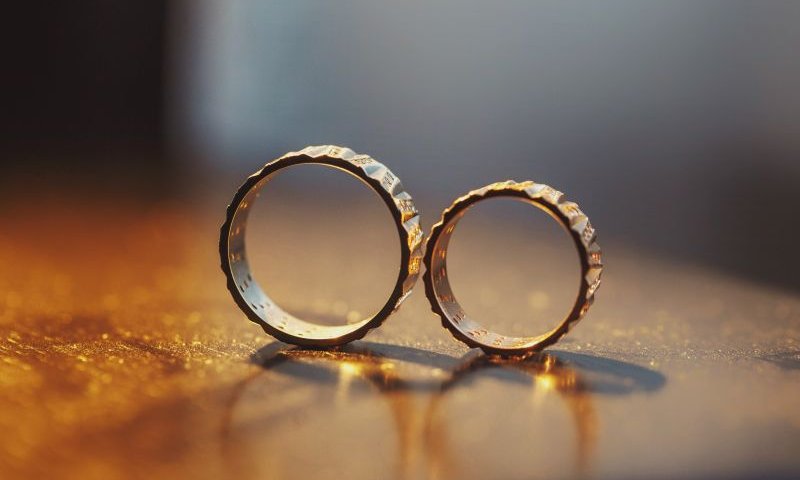 טבעות כבחירה מודעת: בין רגש, שימוש יומיומי ומשמעות