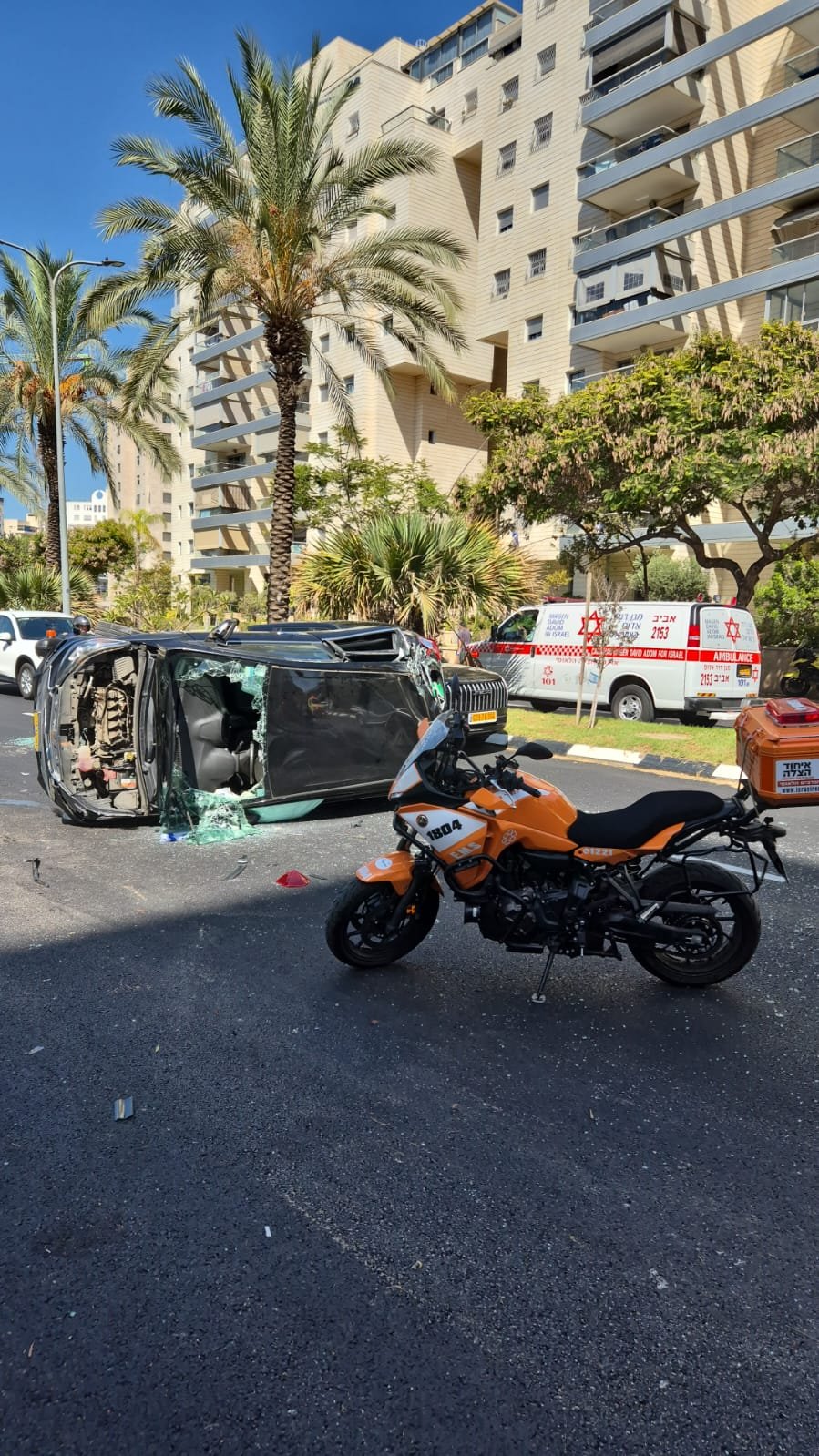 נהגת נפצעה בהתהפכות רכב בחולון
