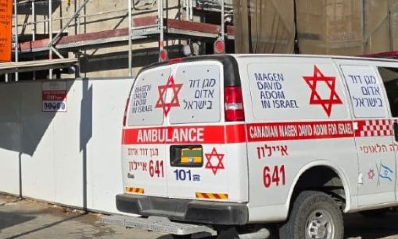 פצוע בתאונת עבודה במרכז חולון