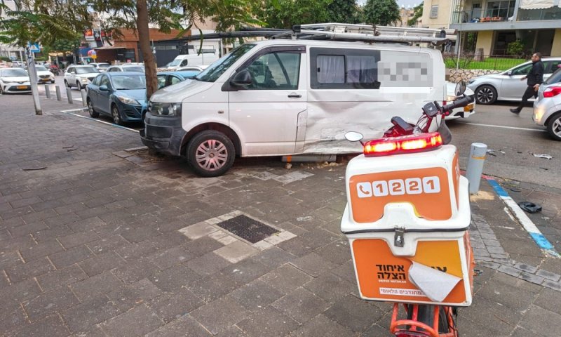 פצוע בתאונת דרכים בבת ים